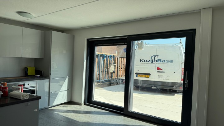Welke kozijnen isoleren het beste? U-waardes per materiaal vergeleken