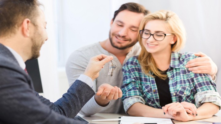 Een woning met een laag energielabel kopen of doorzoeken naar label A?